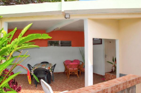 Appartement de charme à Port-Louis, 35 m², jardin privé